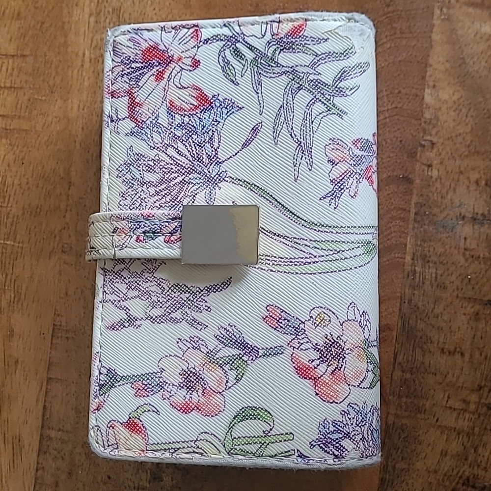 Safe Keeper floral wallet
